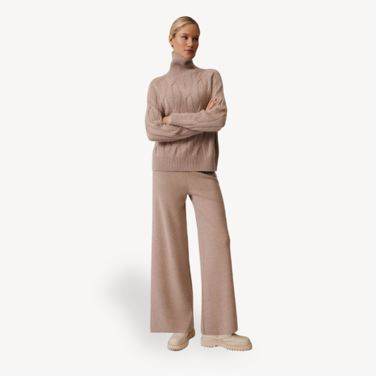 Women’s Cable Knit Sweater & Trousers Set – Relaxed Two-Piece Look