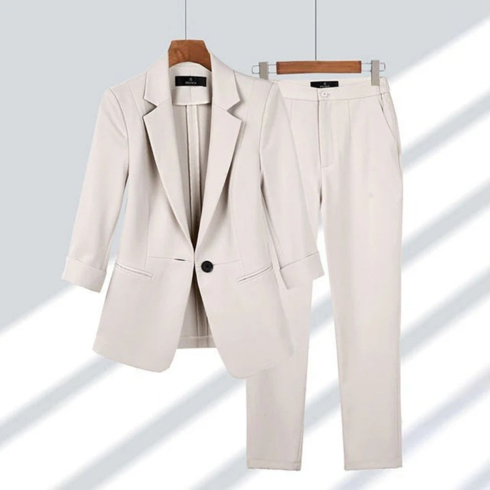 Women’s Blazer and Trouser Set – Single-Button Tailored Design