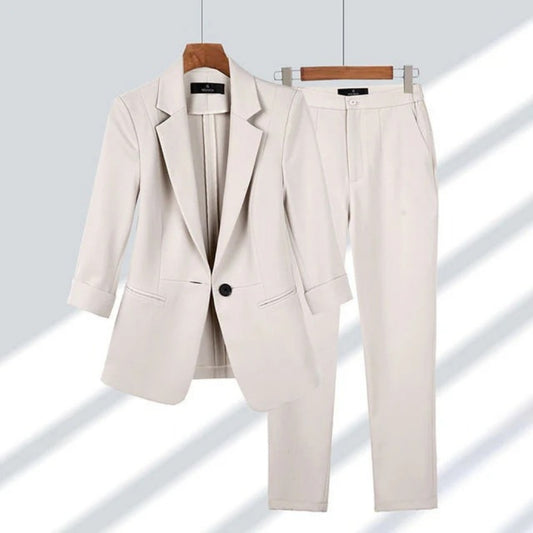 Women’s Blazer and Trouser Set – Single-Button Tailored Design