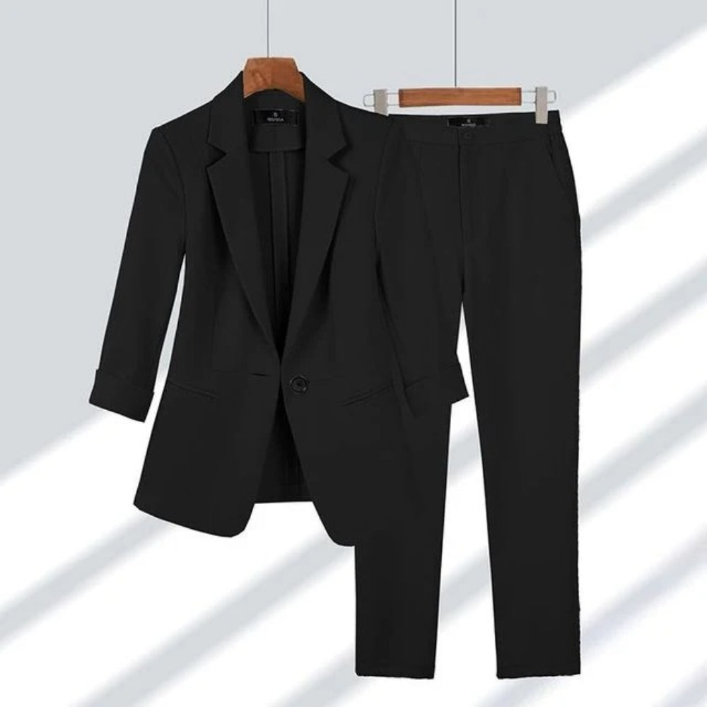 Women’s Blazer and Trouser Set – Single-Button Tailored Design