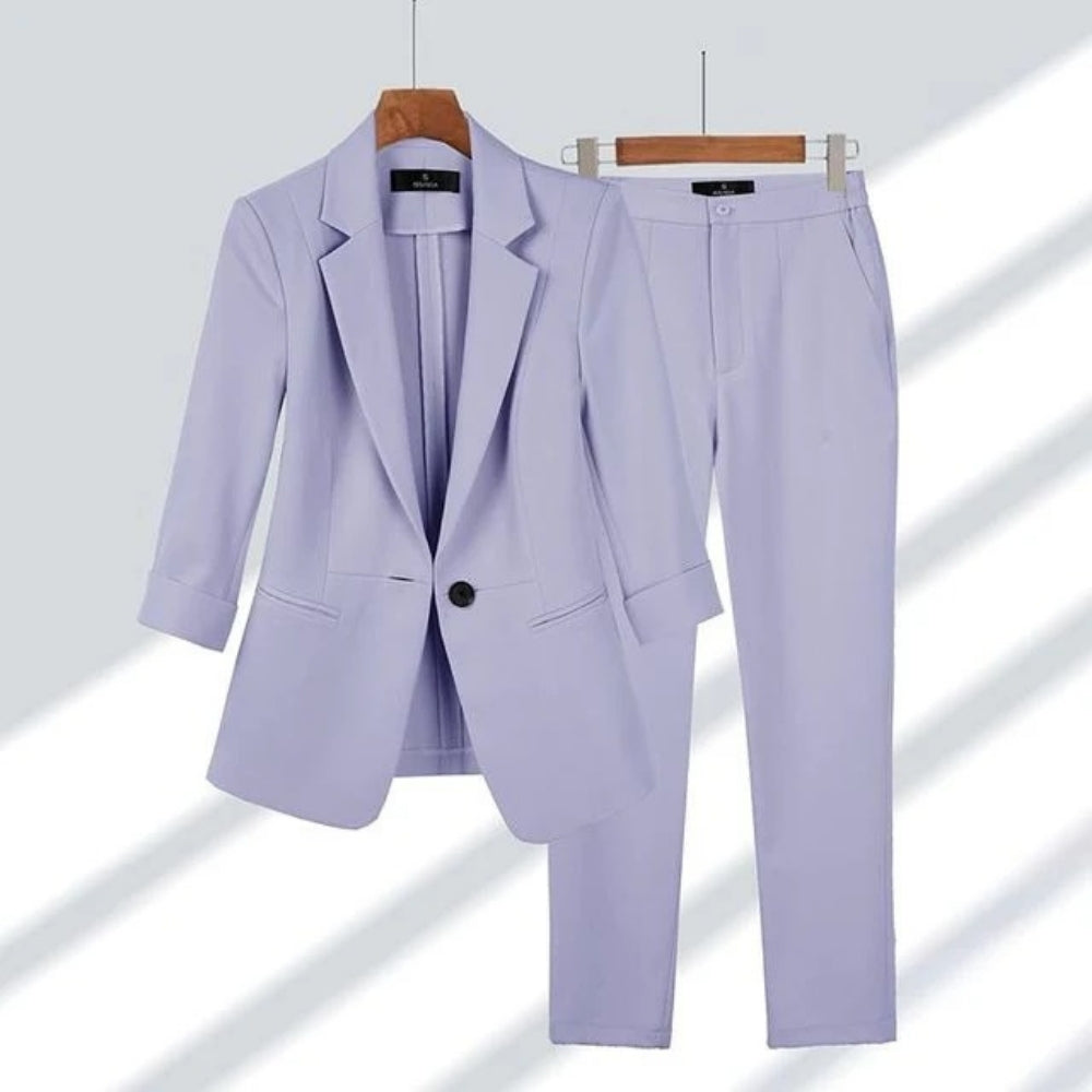 Women’s Blazer and Trouser Set – Single-Button Tailored Design