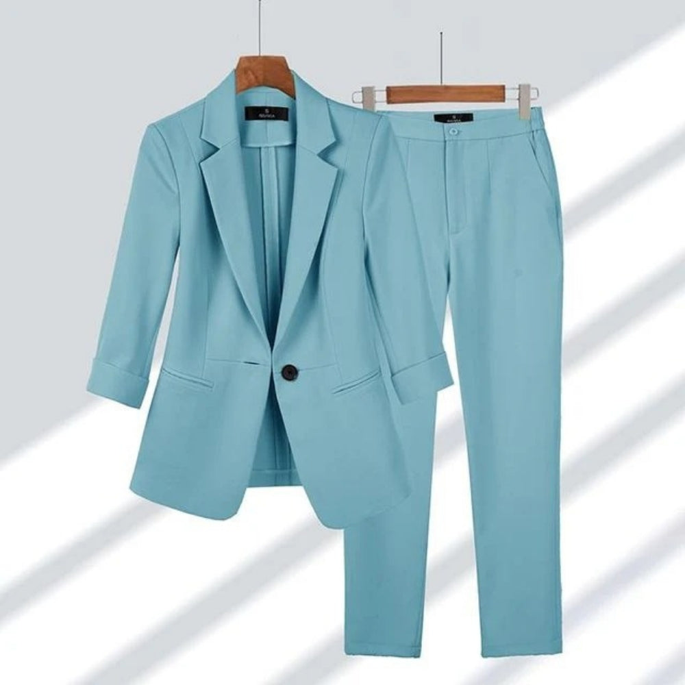 Women’s Blazer and Trouser Set – Single-Button Tailored Design